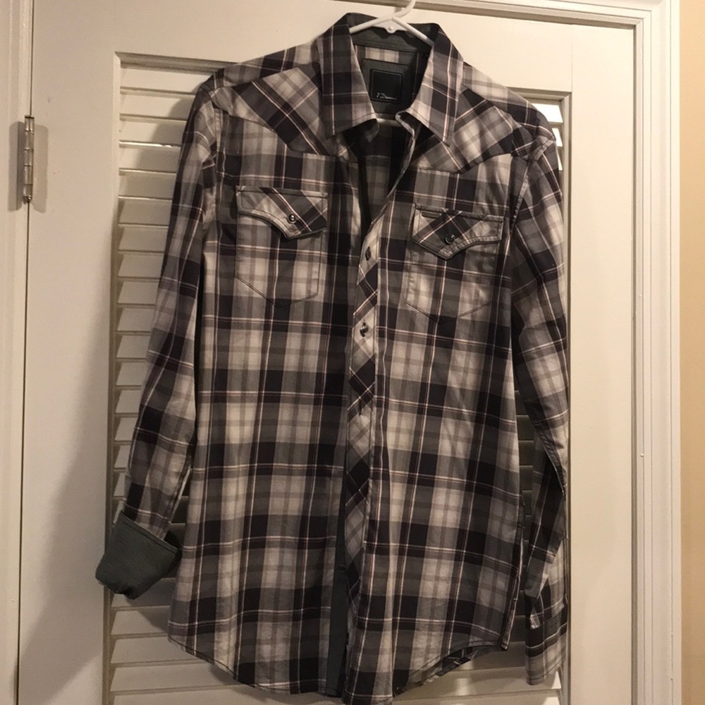Button down shirt- 7 Diamonds
